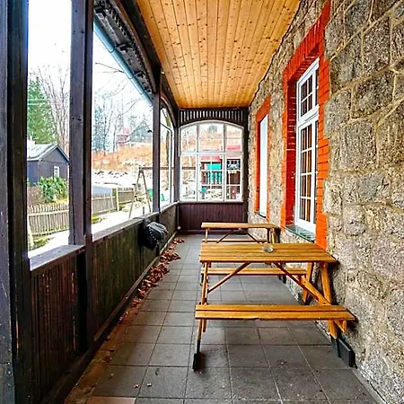 Krasnoludki Hotel *